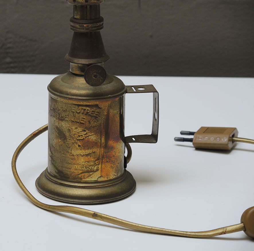 Felted lamp electrified