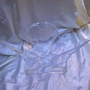 Crystal glass fruit bowl