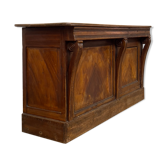 Ancien comptoir de commerce en bois