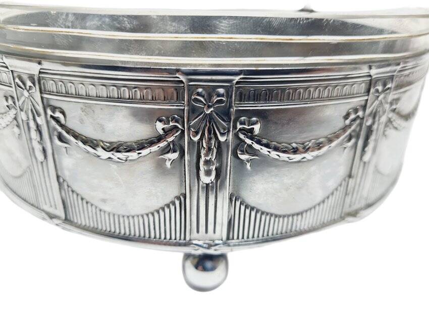 Antique Art Nouveau fruit basket, 1900s