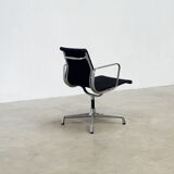 EA108 desk chair by Charles & Ray Eames for Vitra