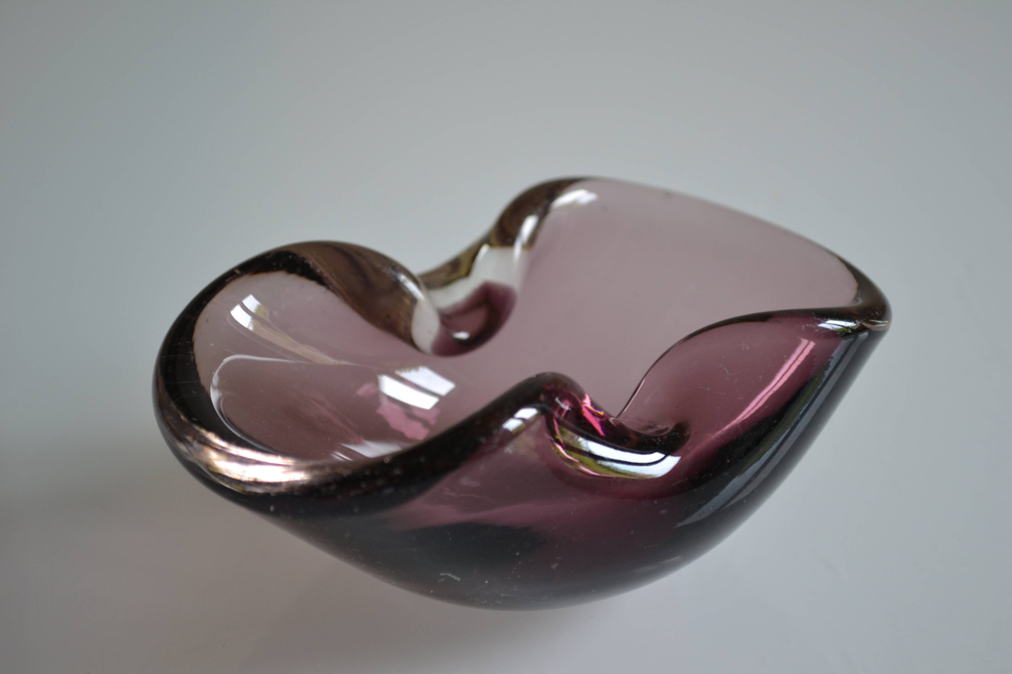 60s ashtray or empty pocket, purple Murano glass, Italy