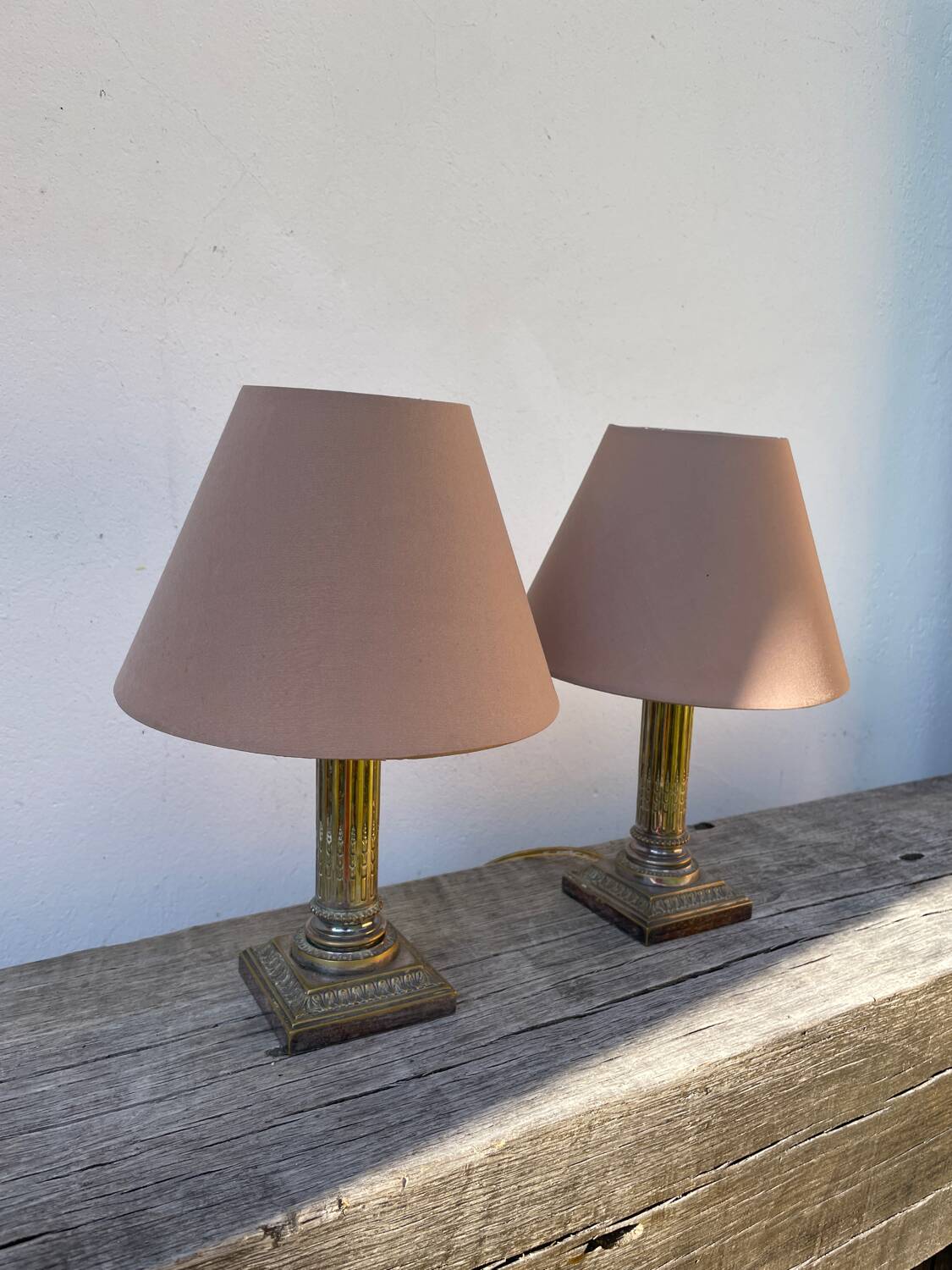 Paire de lampes en métal argenté Louis XVI Cailar Bayard XIXek