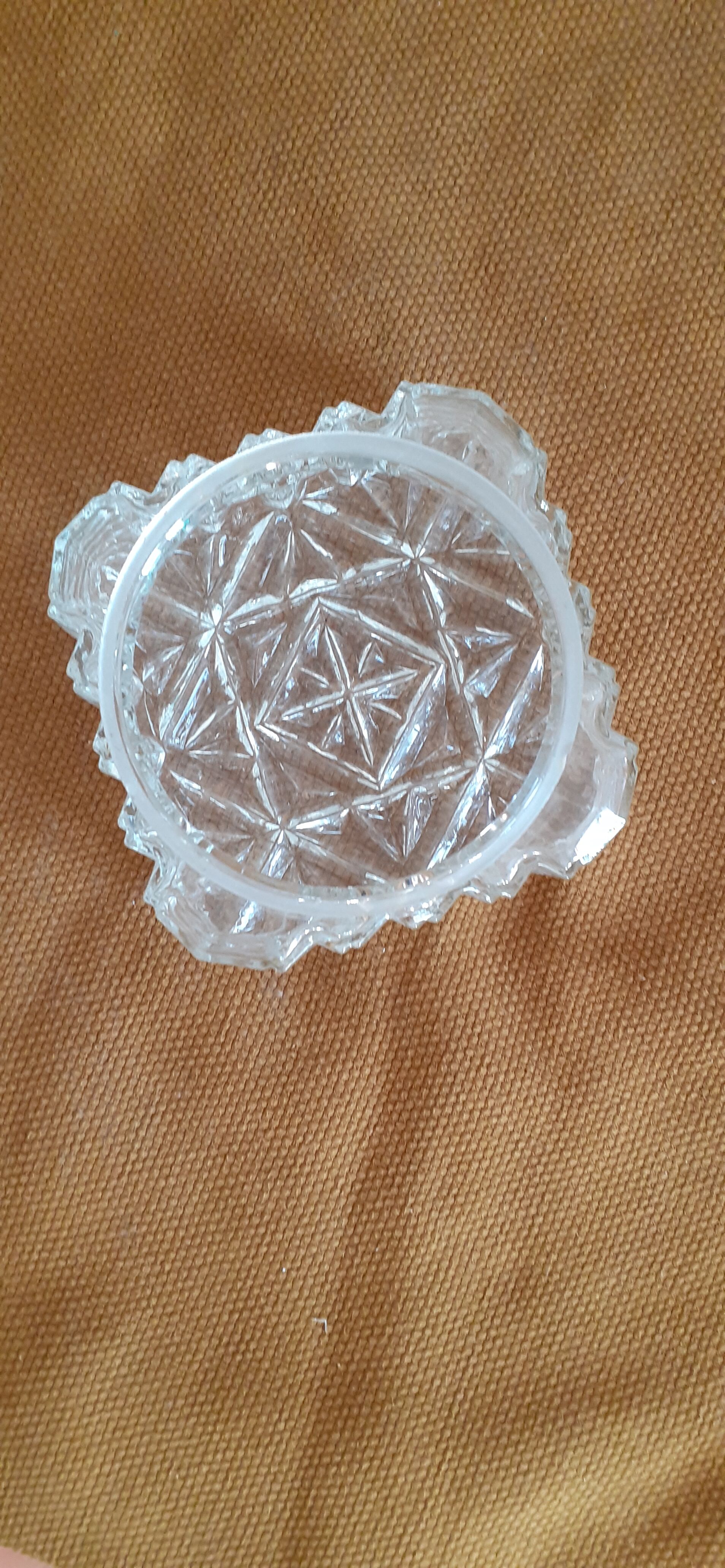 Plafonnier en verre verre moulé