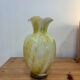 Vase en verre soufflé à collerette