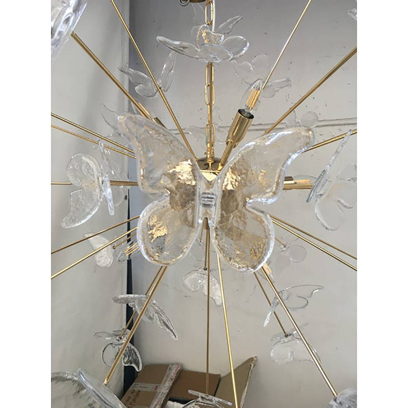 Murano Glass Sputnik Chandelier in Gold 24 Karat and Clear Butterfly