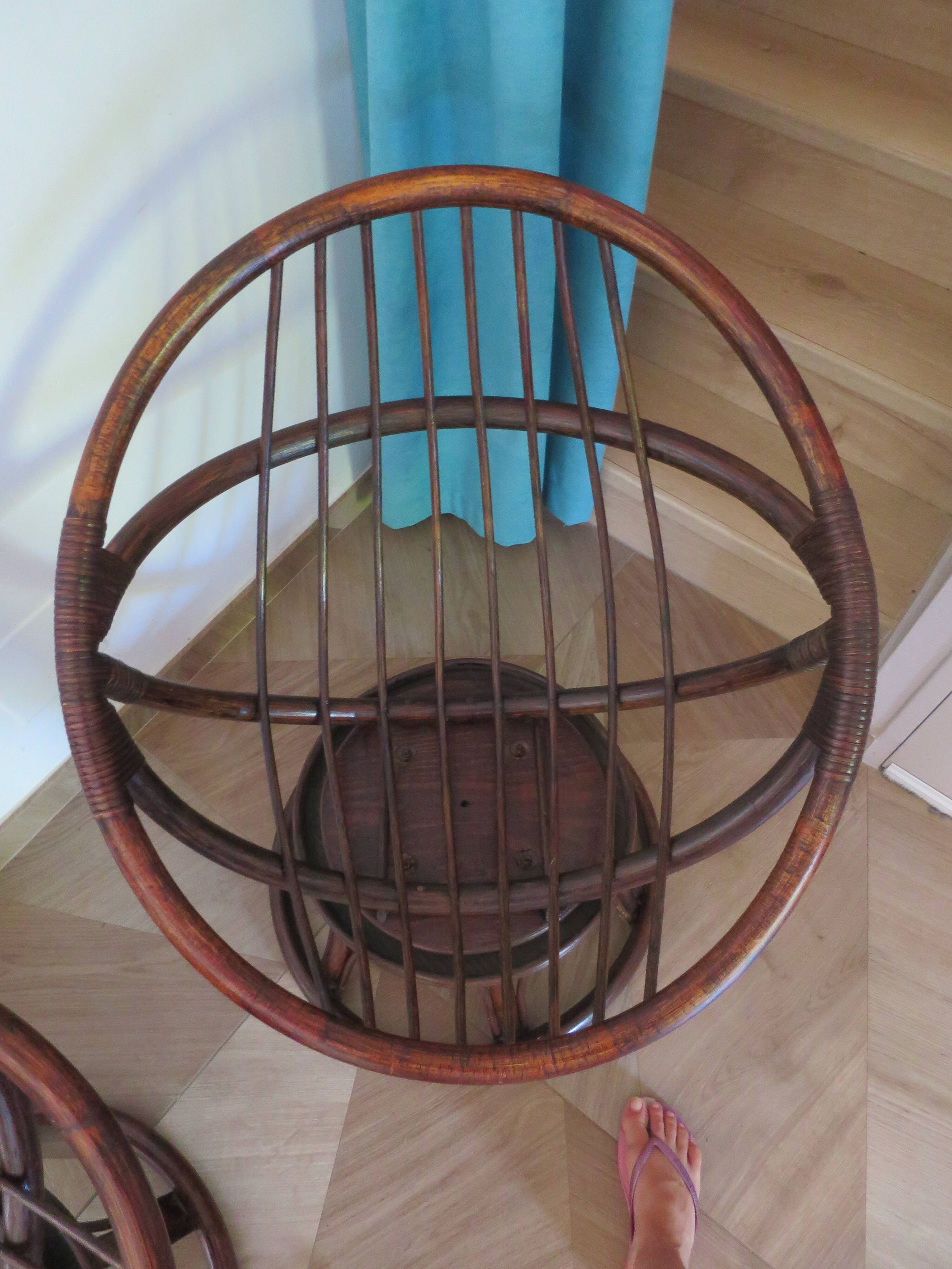 Vintage set of 2 swivel chairs in bamboo and rattan - Papasan shape