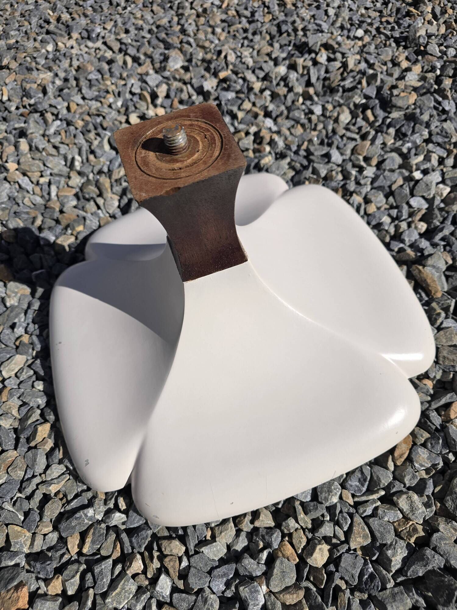 Vintage Gautier bedside table tulip base – 1970s Space Age