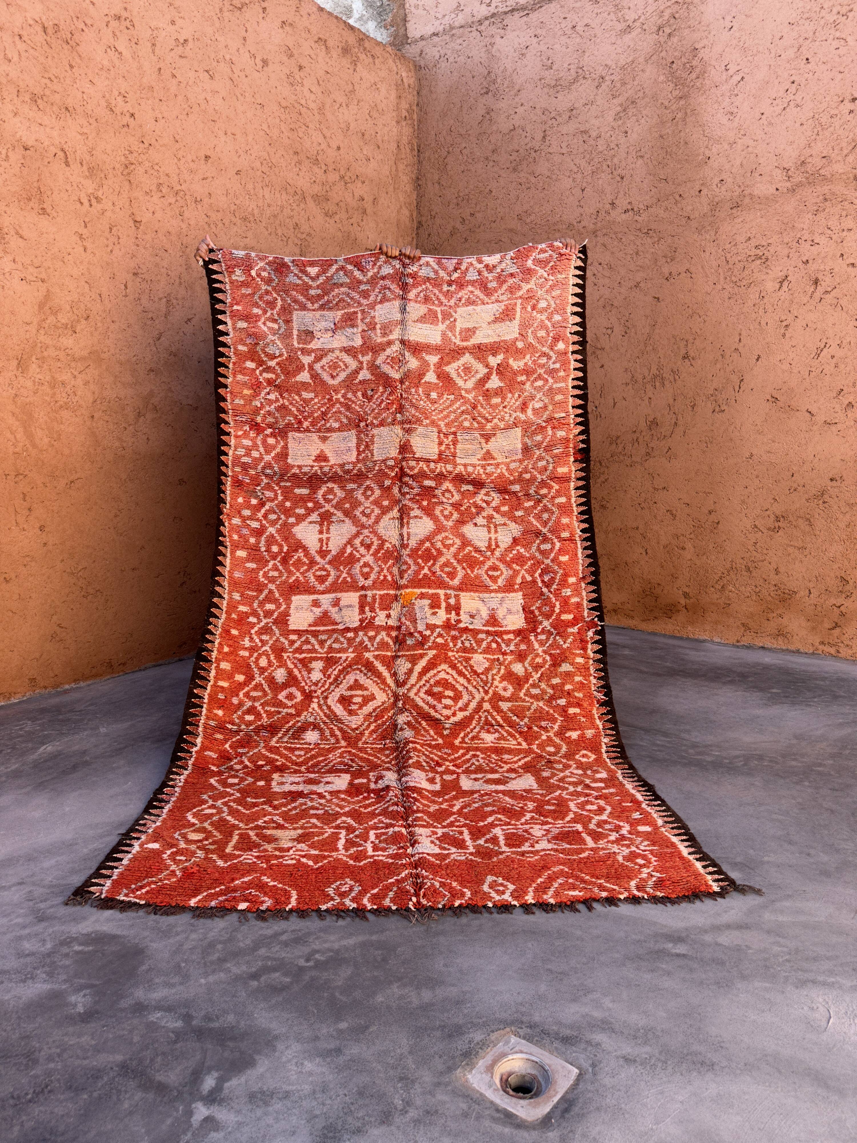 Red Boujad Moroccan rug - 281 x 158 cm