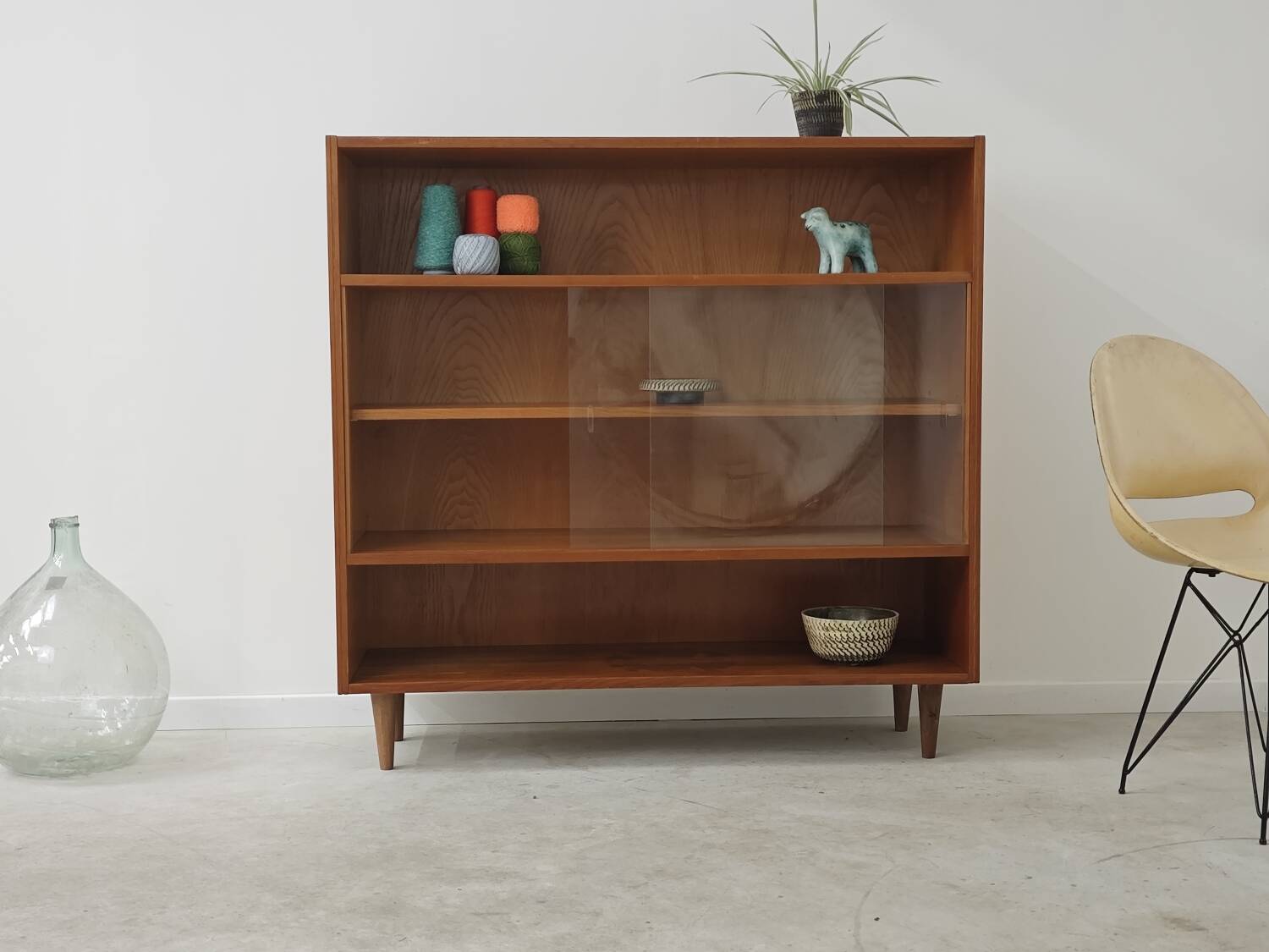 Libena 1960 glass display cabinet / bookcase