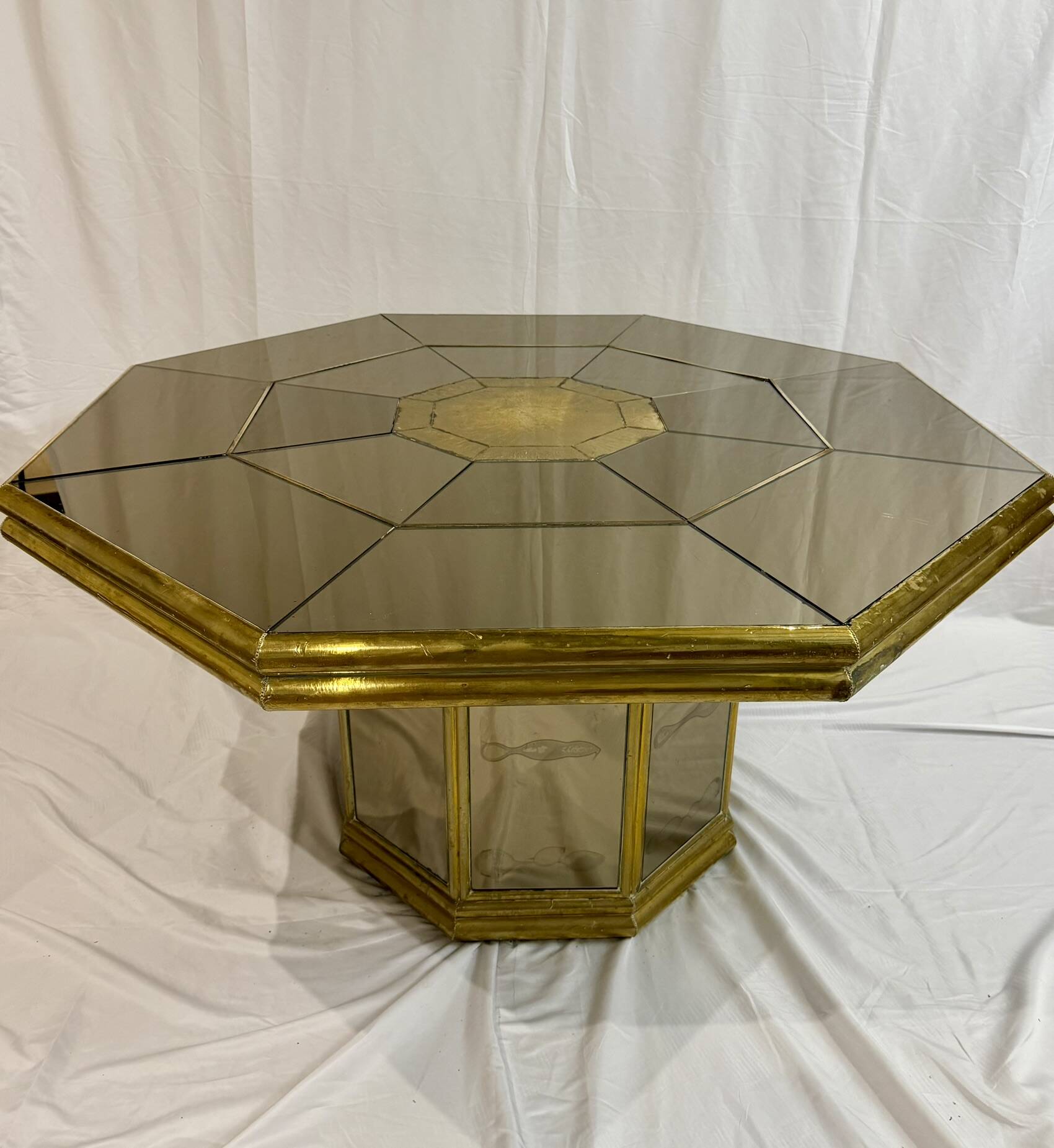 OCTAGONAL TABLE 1970