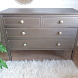 Antique chest of drawers