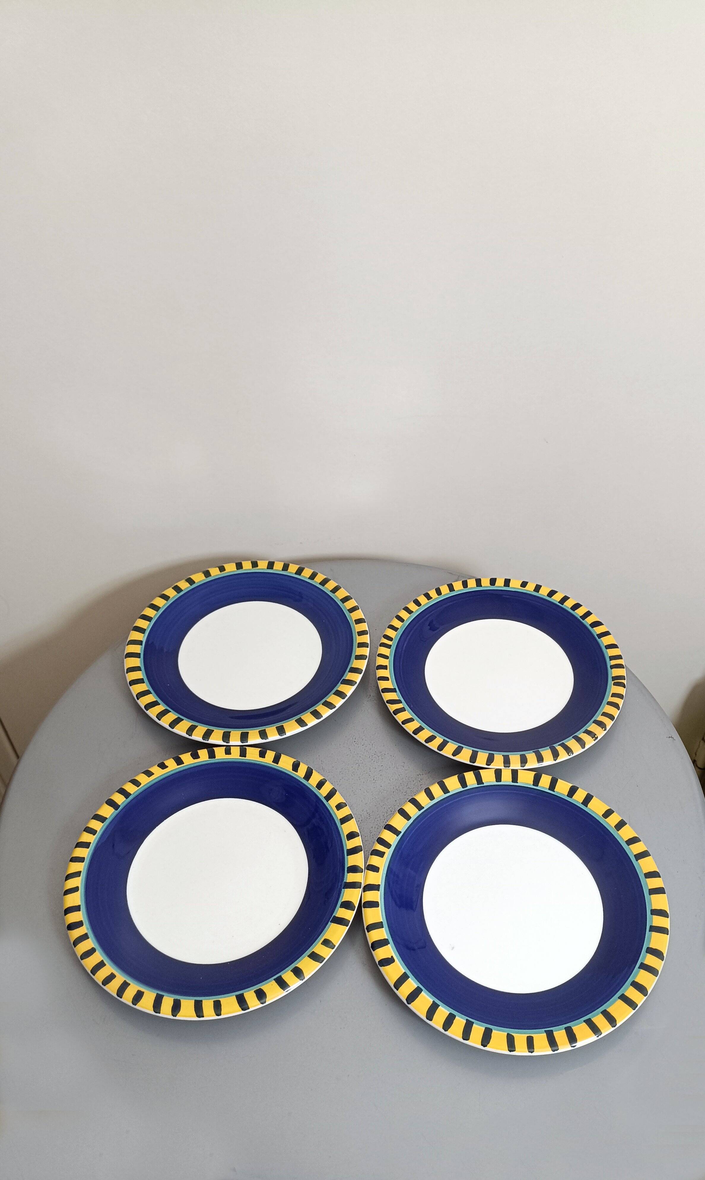 Lot de 4 assiettes à dessert en faïence peintes à la main – Pier 1 – Italie