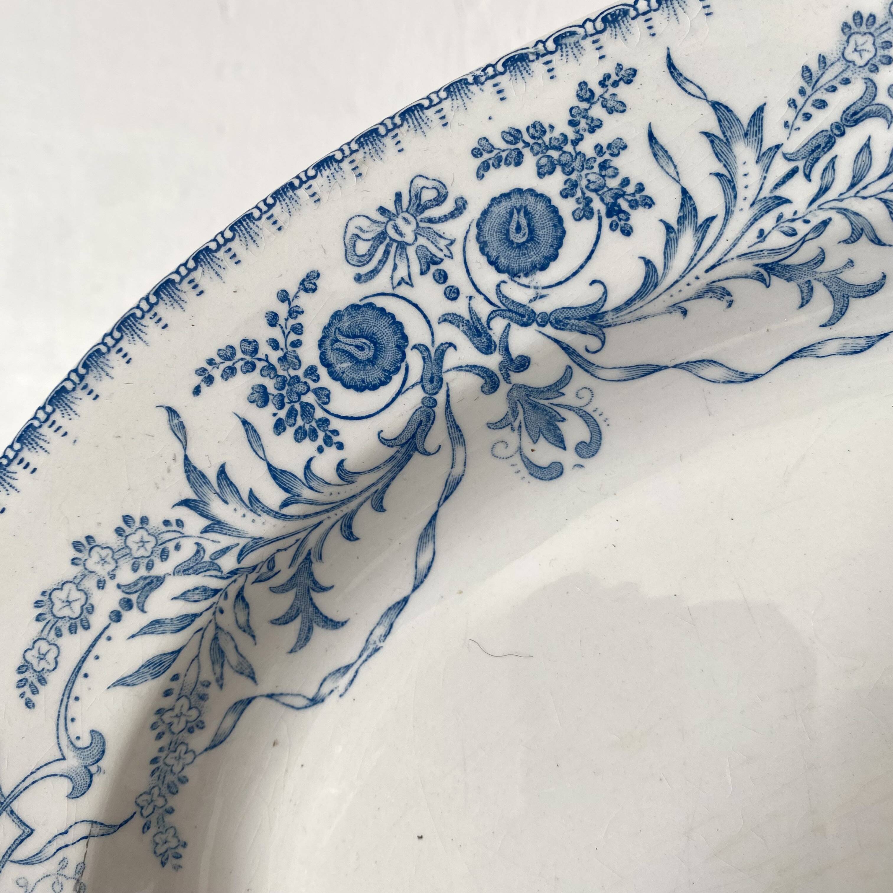 Boch Frères Rubis model ironstone oval dish