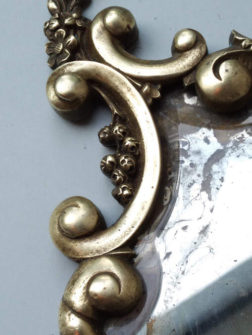 Mirror opposite hand bronze XVIII 13x32cm