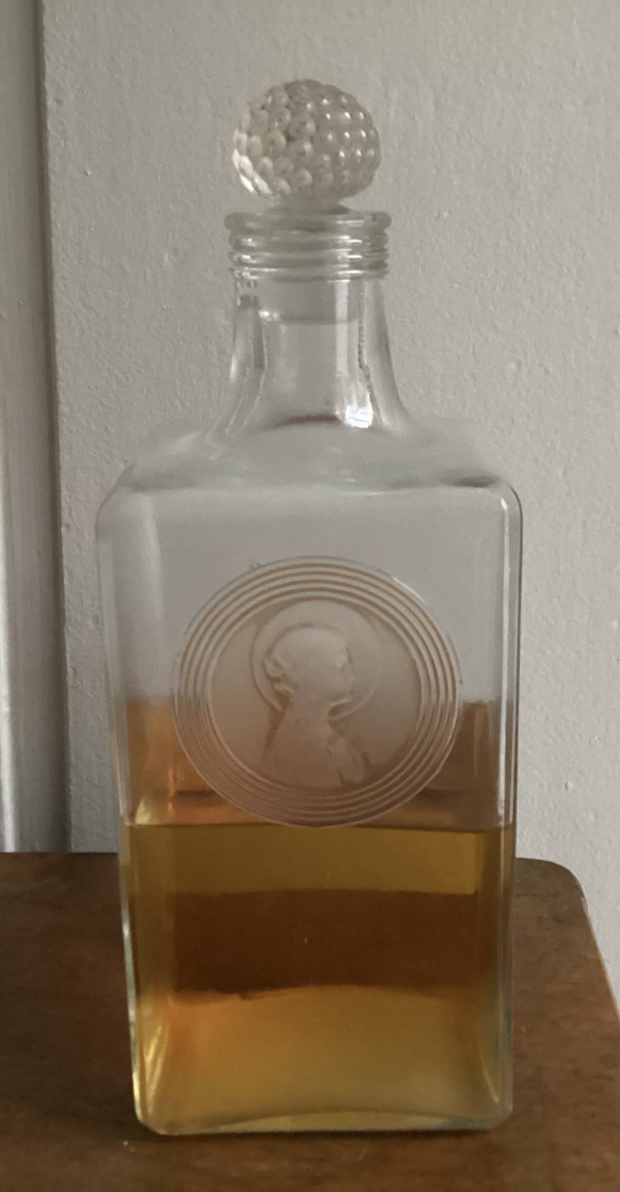 Antique Clos Saint Odile 1921 carafe commissioned from René Lalique