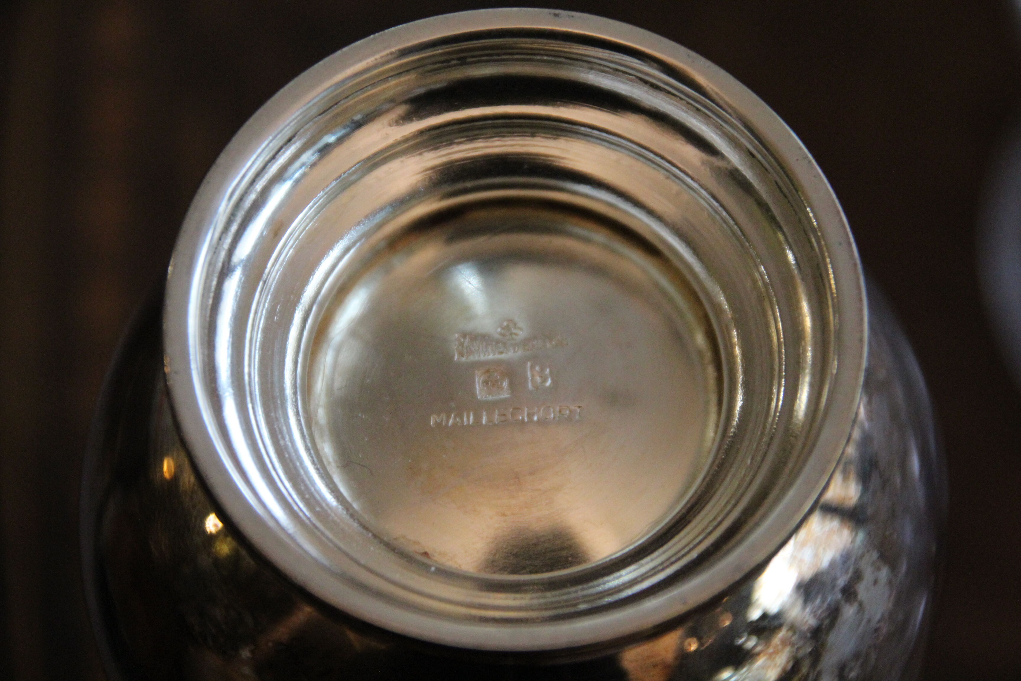 Silver metal tea and coffee set