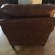 Old cuir club armchair