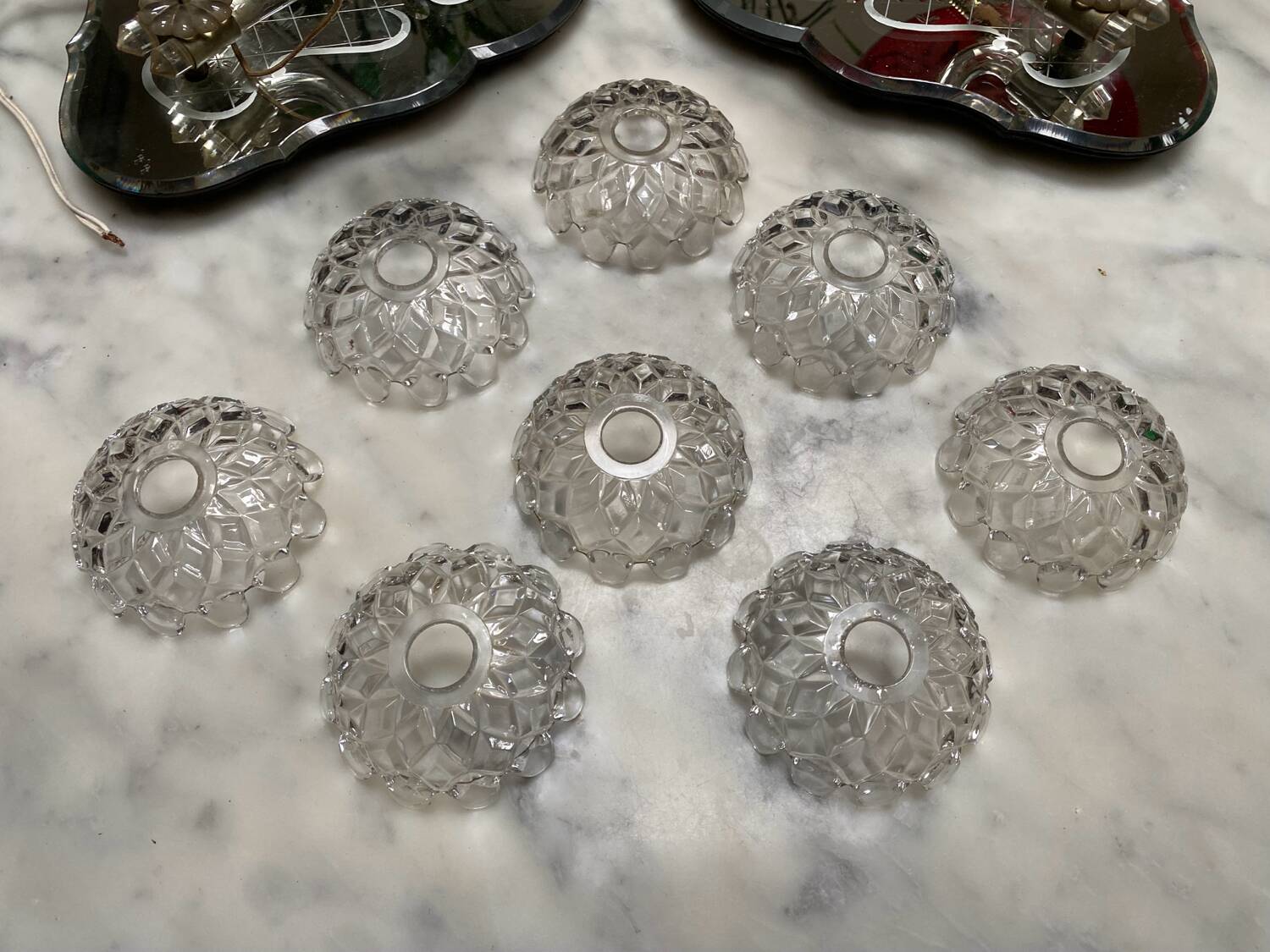 Venetian wall lights with Baccarat crystal mirror.