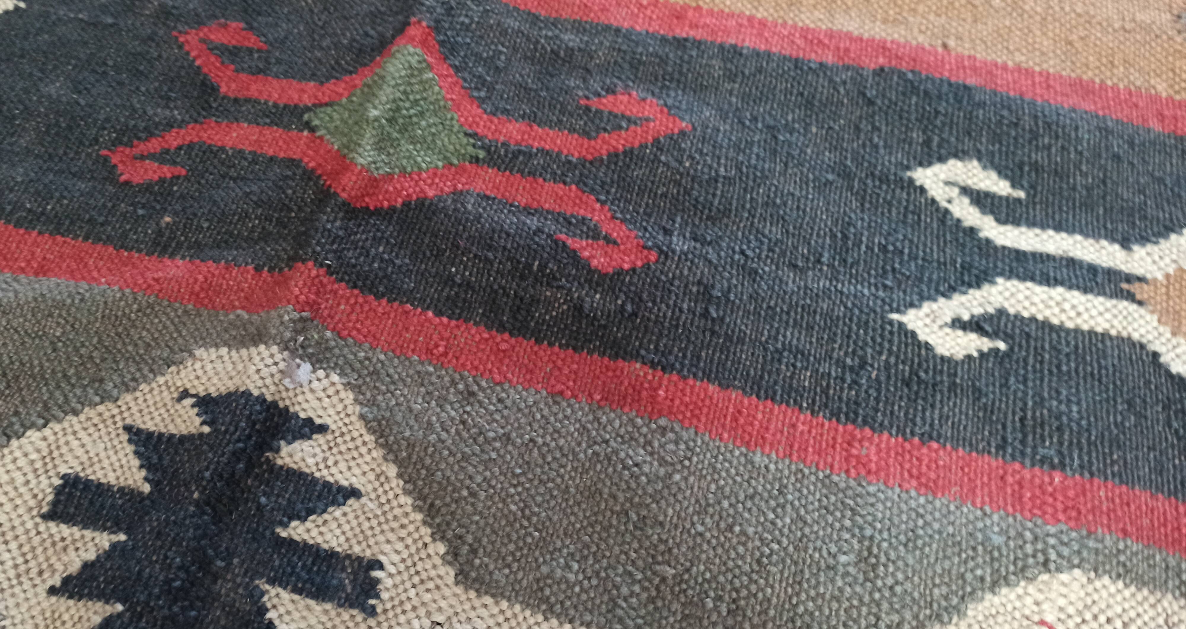 Kilim rug in jute and cotton. 125cm x 195cm