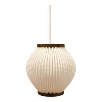 Pleated hanging lamp model Pearl Shade, produced by Hoyrup Light and designed by Lars E Schøiler