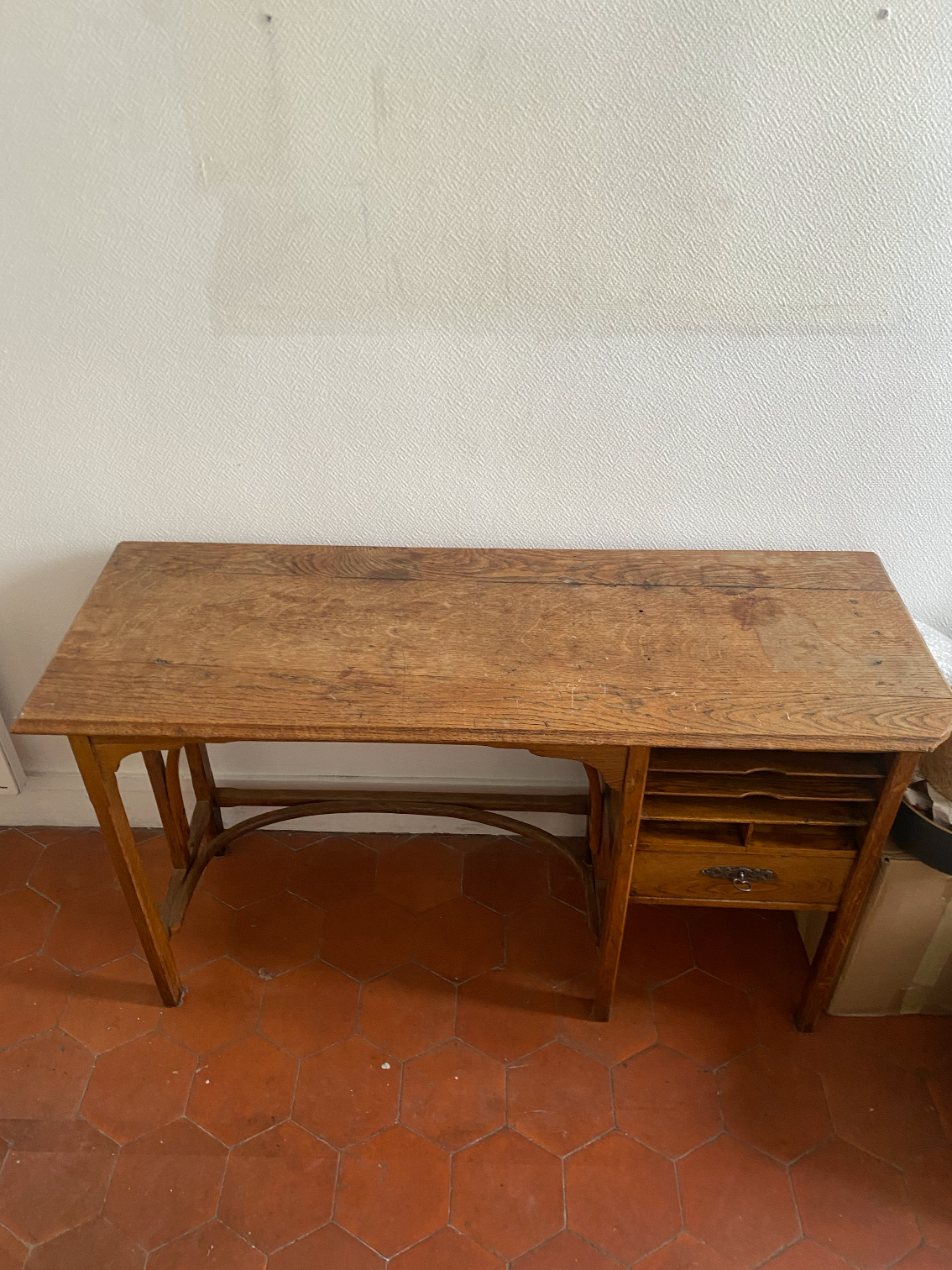 Children's desk wood