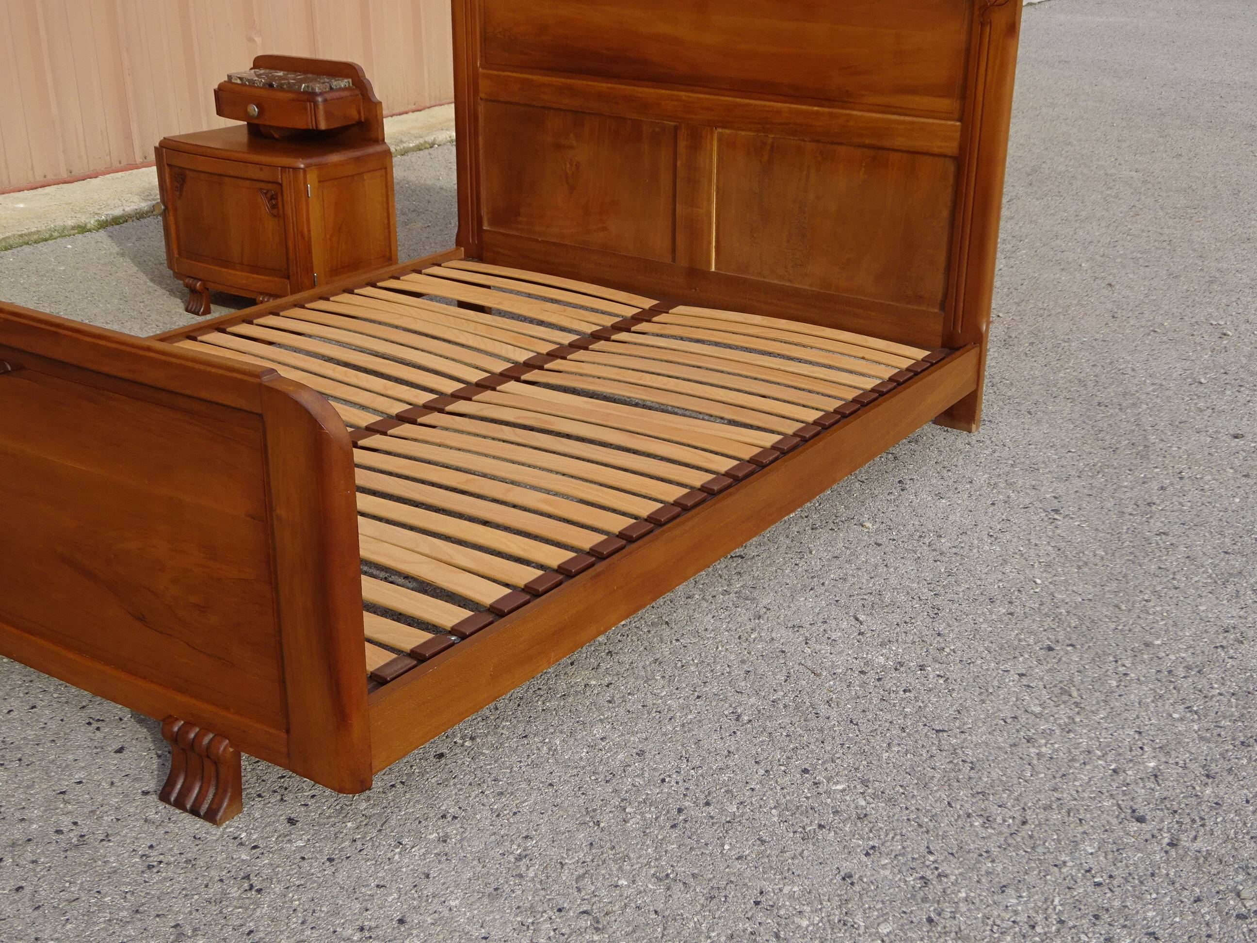 Art Deco walnut bed for 140/190cm base