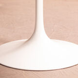 Dining room table by Eero Saarinen for Knoll Inc. (172-173) / Knoll international, 1970's