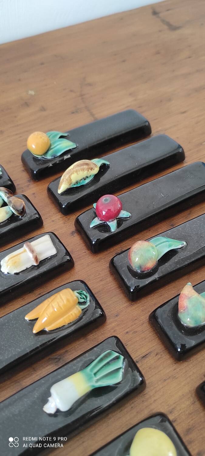 Ceramic knife holder set