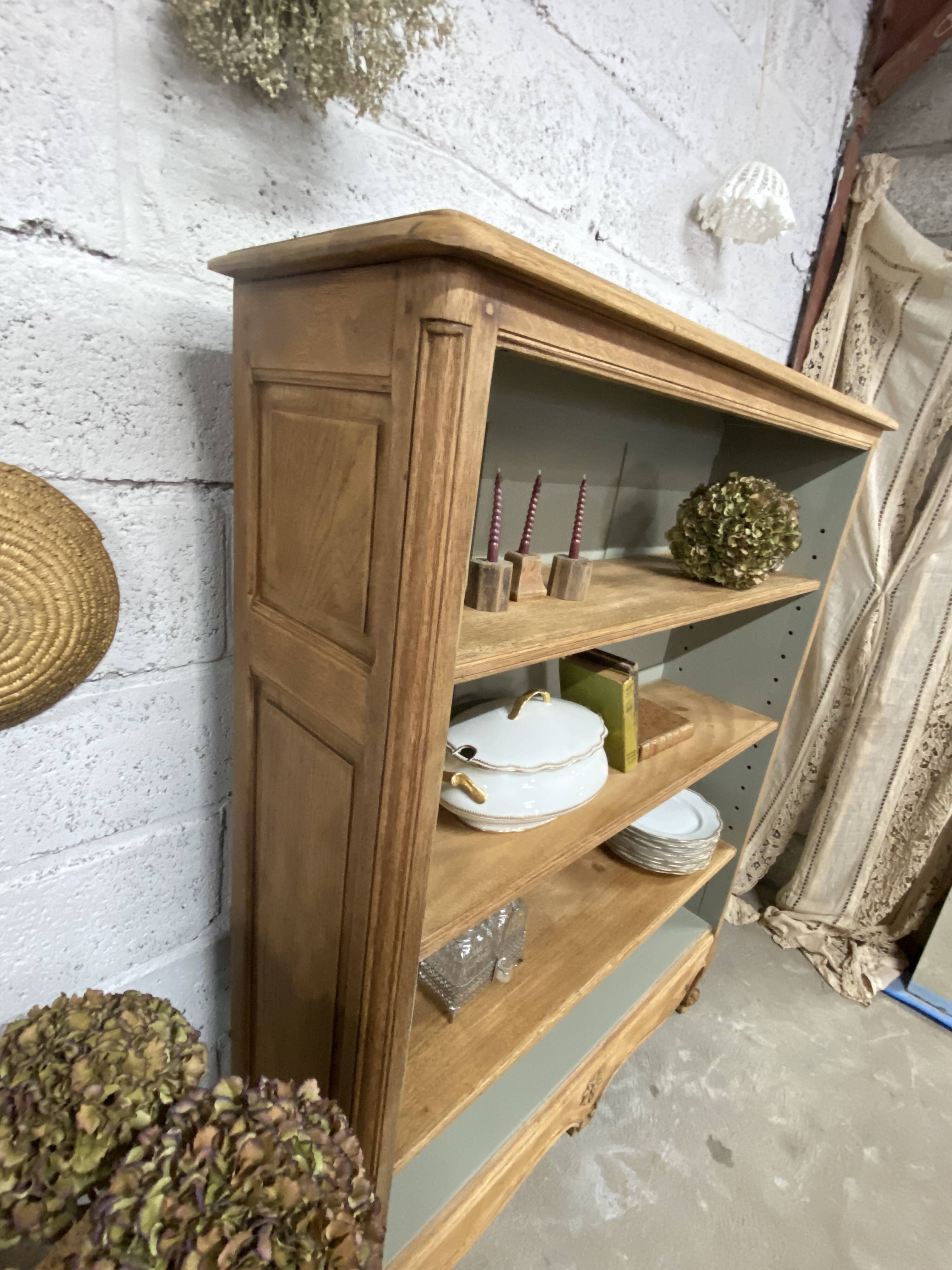 Antique bookcase/china cabinet