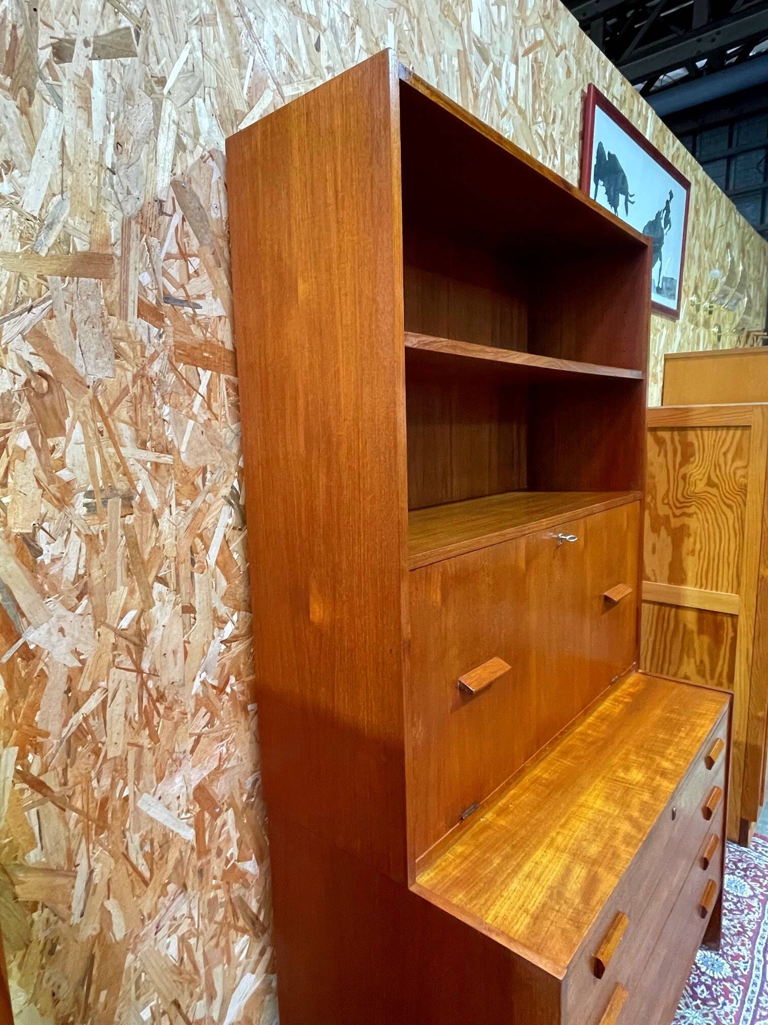 Commode bibliothèque bar scandinave en teck vintage années 60