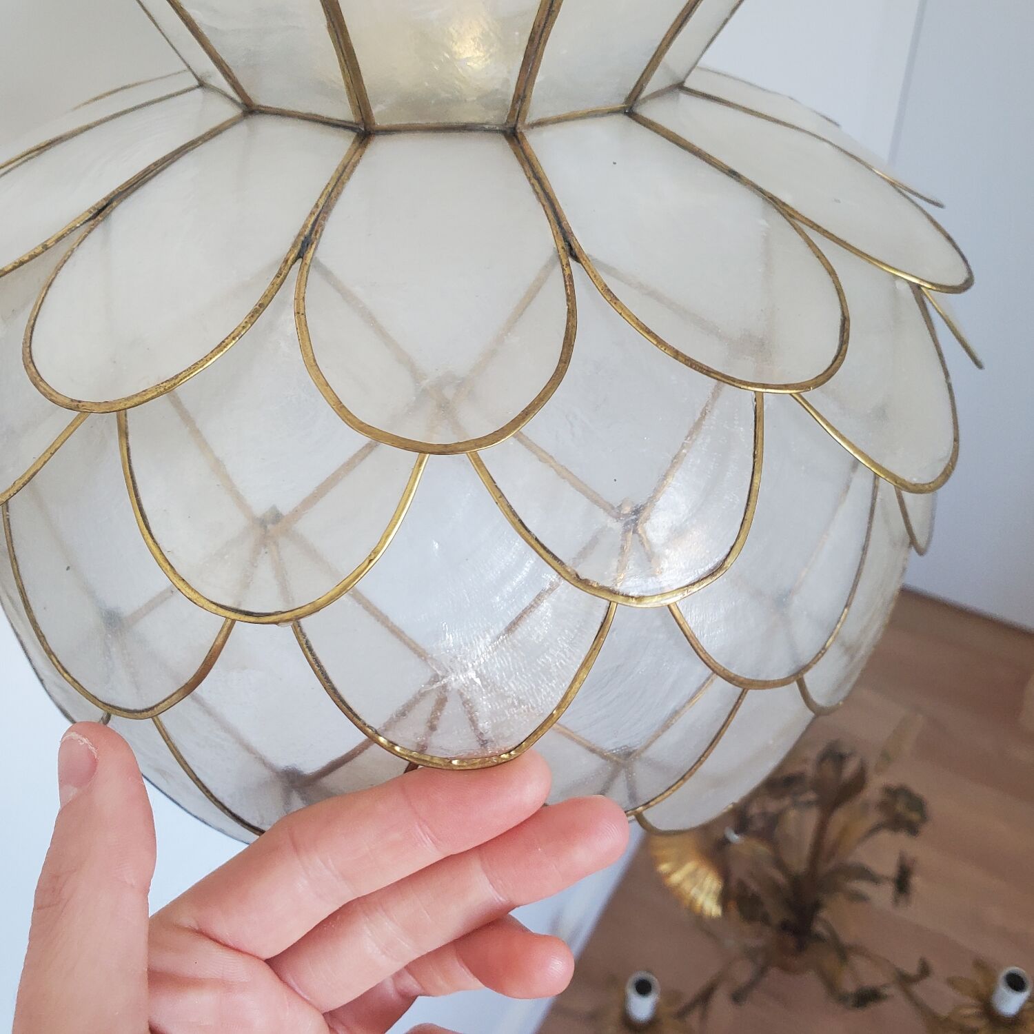 Lotus flower suspension in mother-of-pearl and brass