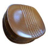 12 flat/asparagus plates from the 70s-80s