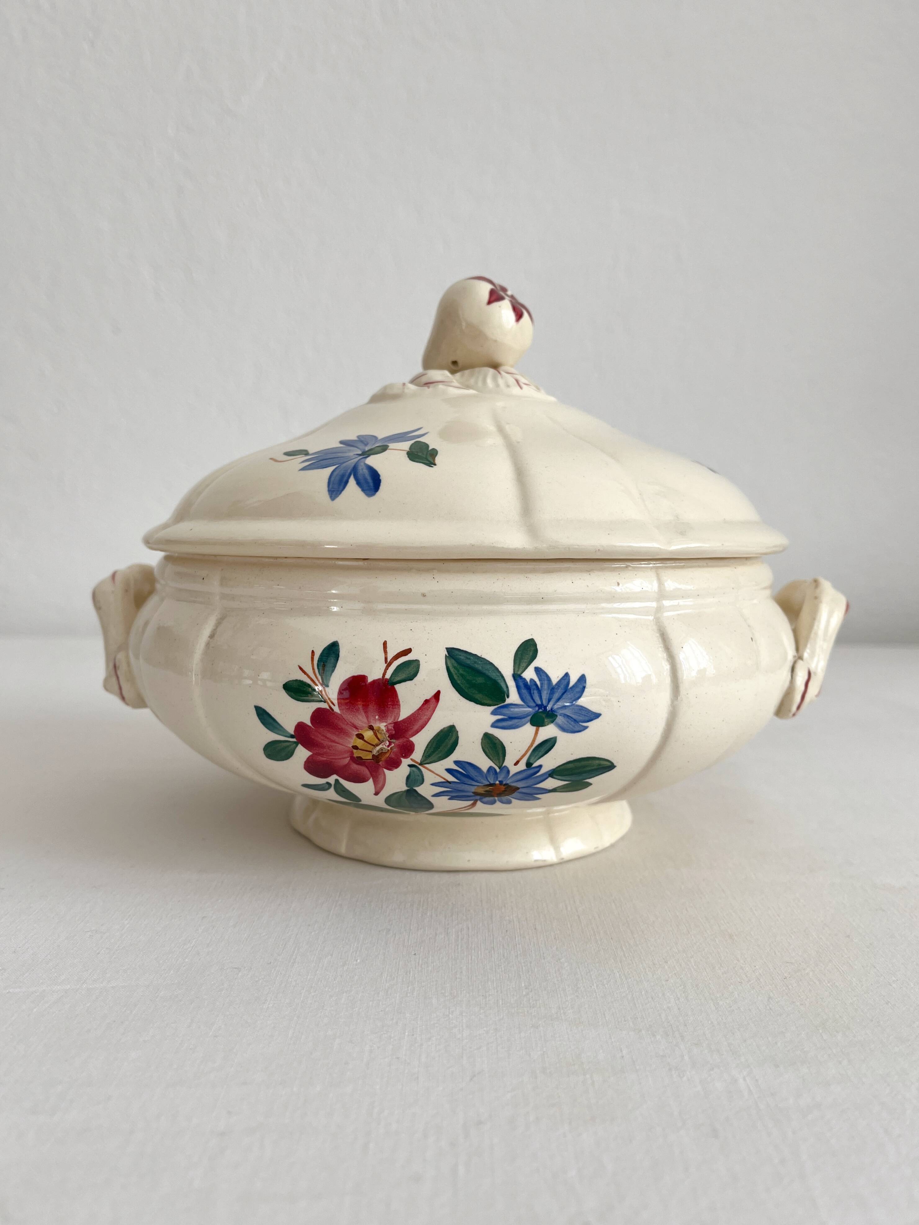 Small vintage ivory earthenware tureen with flowers, Digoin Sarreguemines