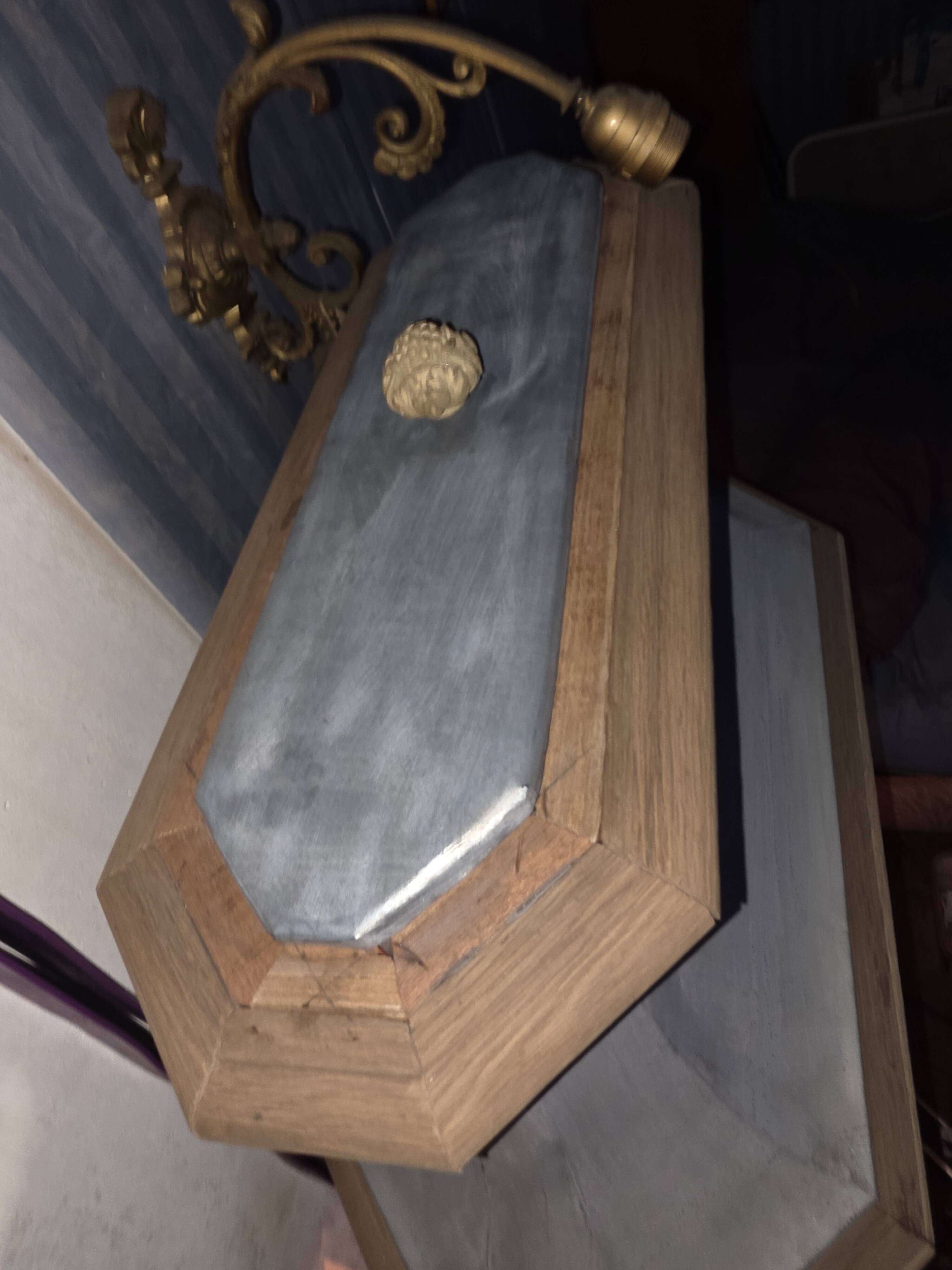 Monumental lyre lamp in oak and zinc (unique piece) 120cm in height.