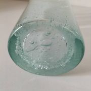 Vase vintage en verre bullé vert très pâle, souffle artisanal