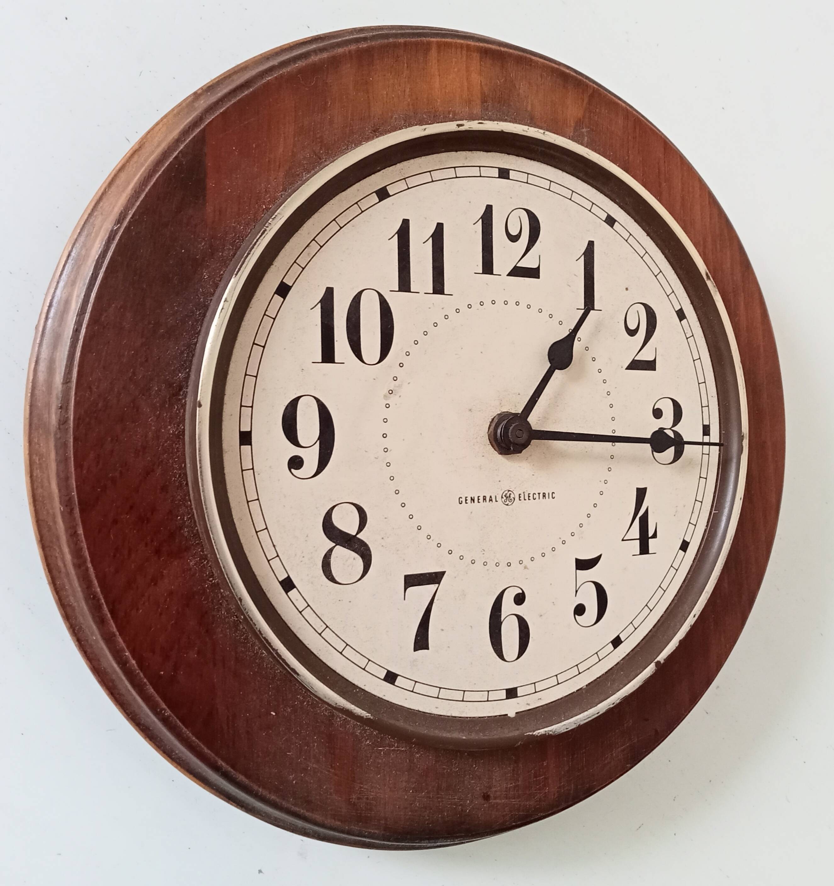 Vintage General Electric clock 70s