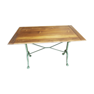 Garden table