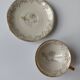 Lot de tasses en porcelaine fine dépareillées signées avec soucoupe