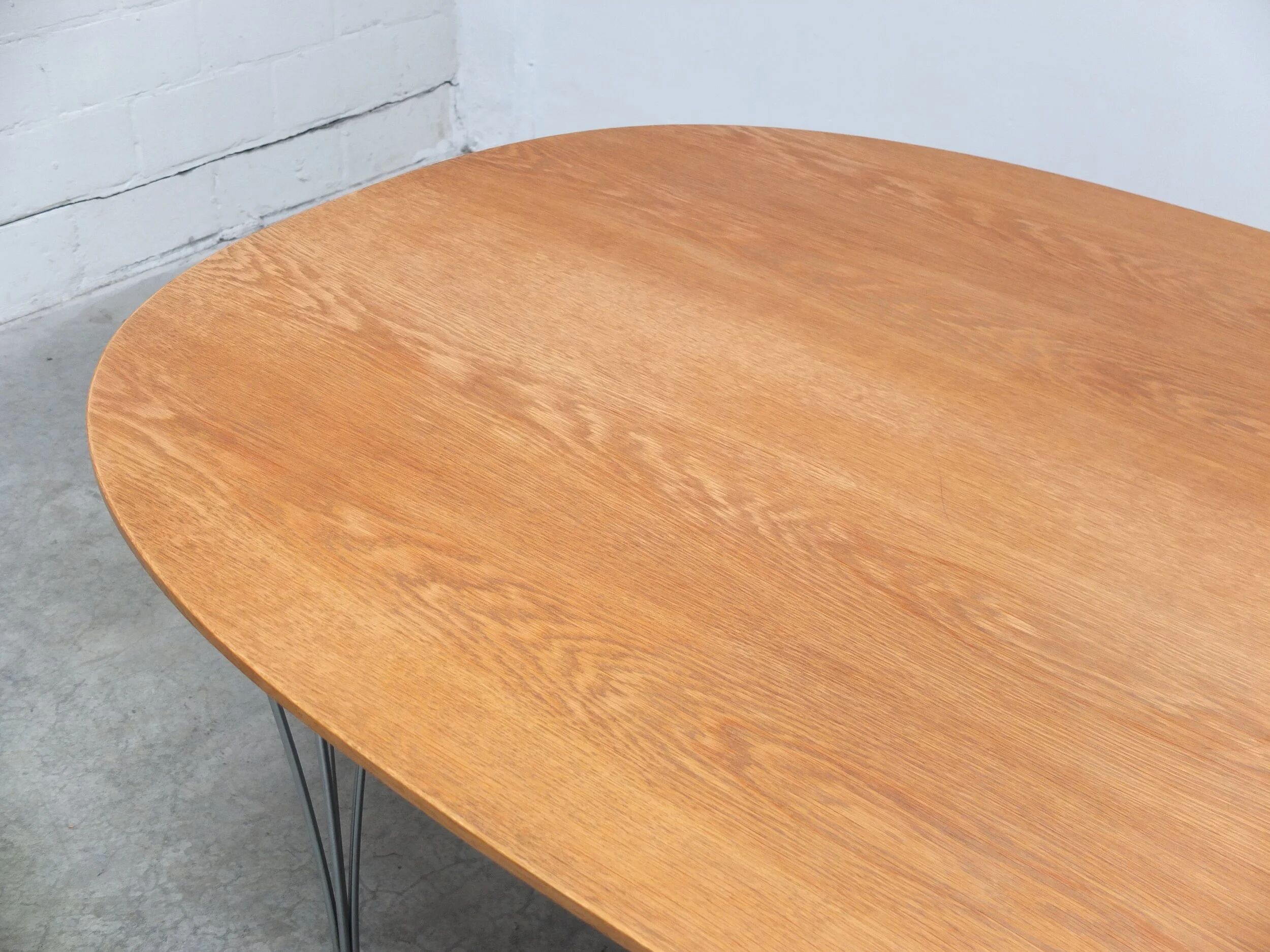 ‘Super-Elliptical’ table in oak by Piet Hein & Bruno Mathsson for Fritz Hansen, 1968