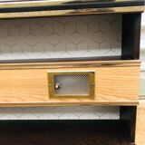 Wanda radio headboard