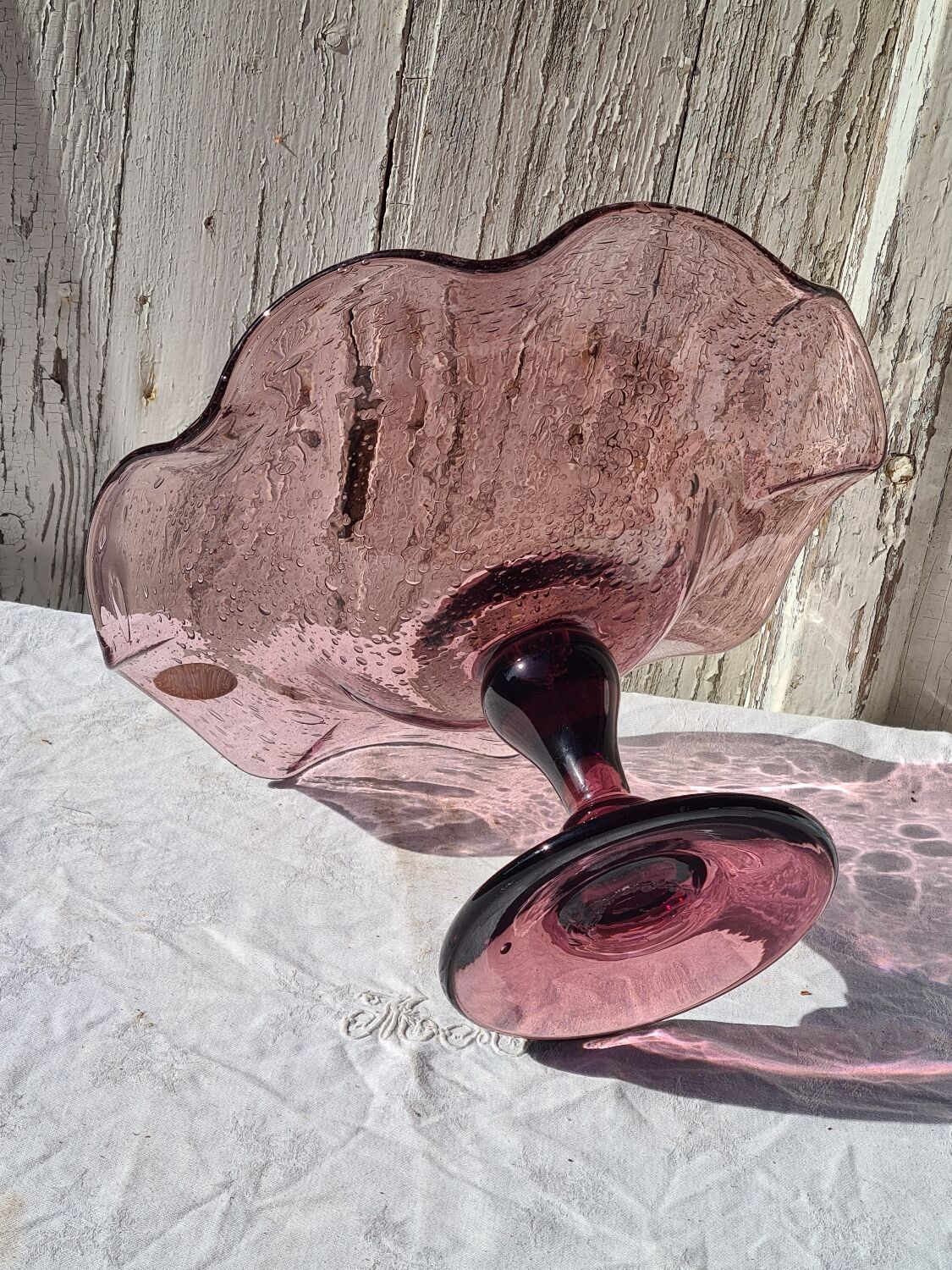 Fruit cup, amethyst bubbled glass compotier