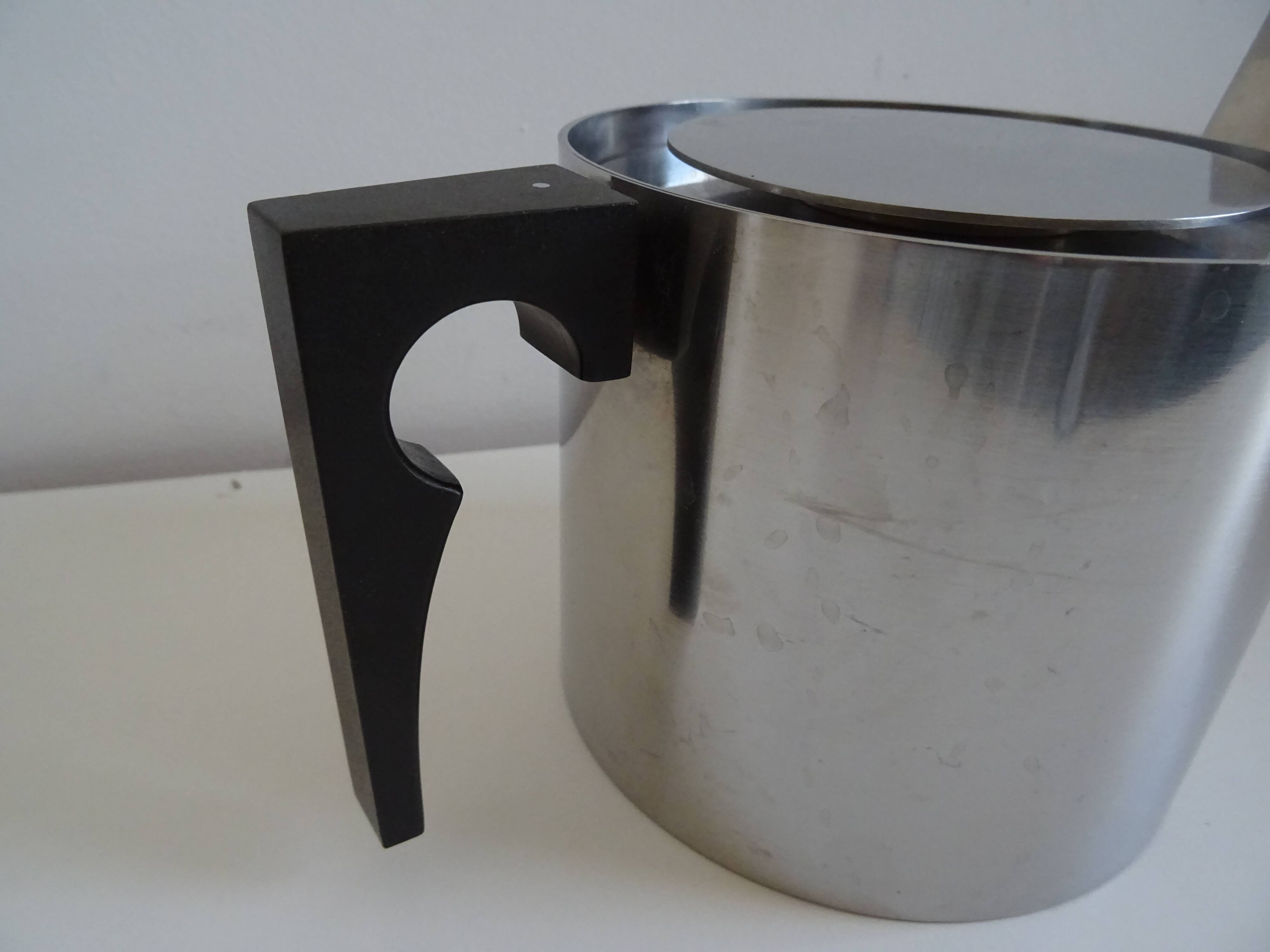 Teapot Cylinda line design Arne Jacobsen Stelton Vintage Scandinavian