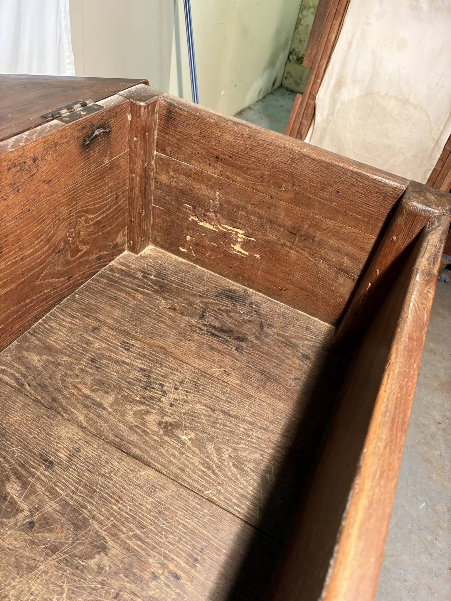 Large antique oak chest with turned legs