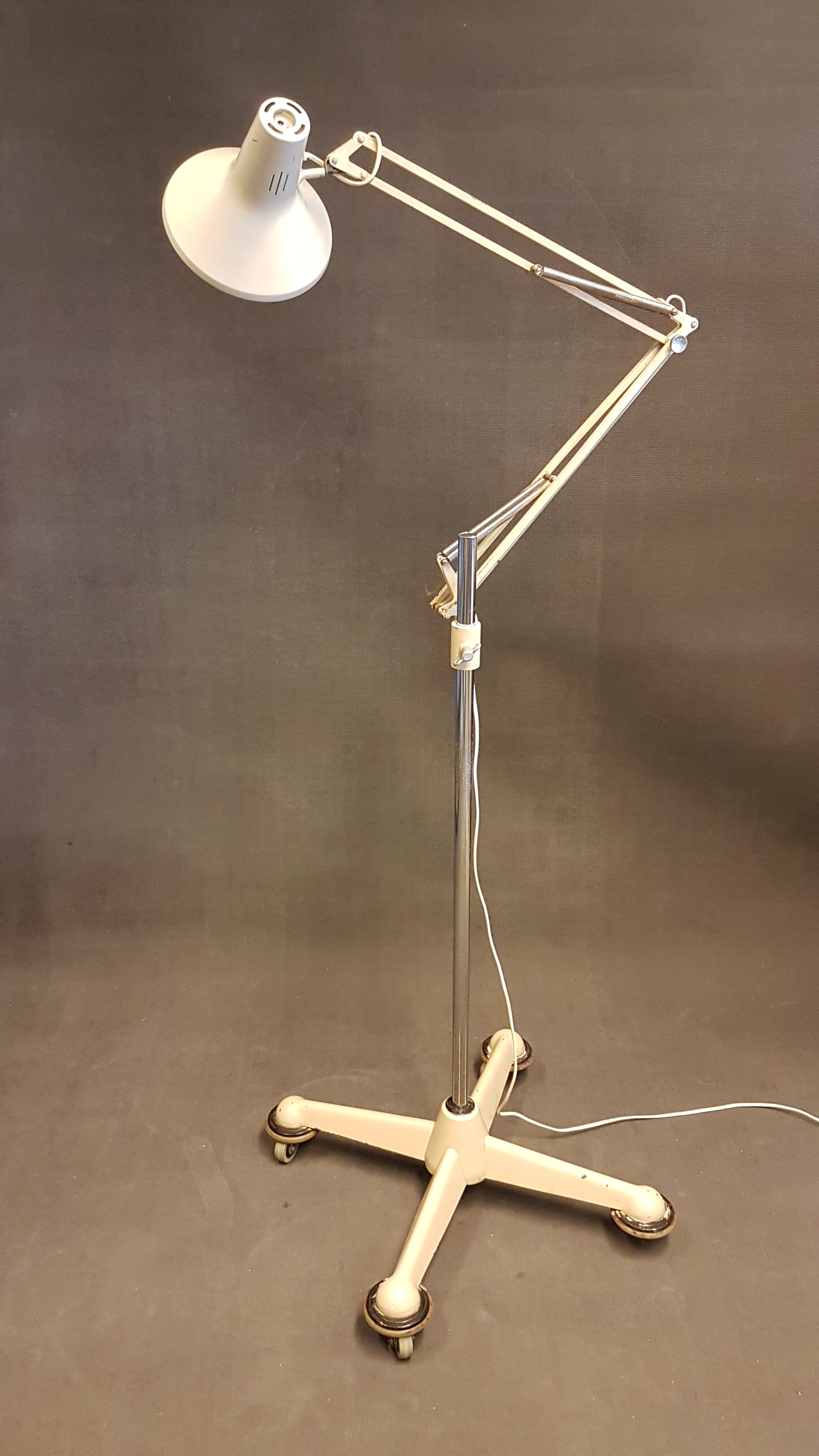 Luxo architect floor lamp on wheels, 1960s