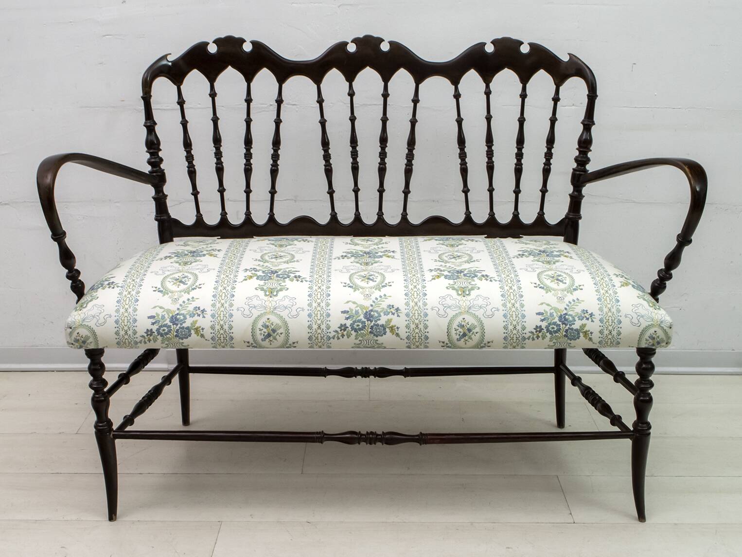 Giuseppe Gaetano Descalzi Midcentury Italian Chiavari Sofa and 2 Armchairs