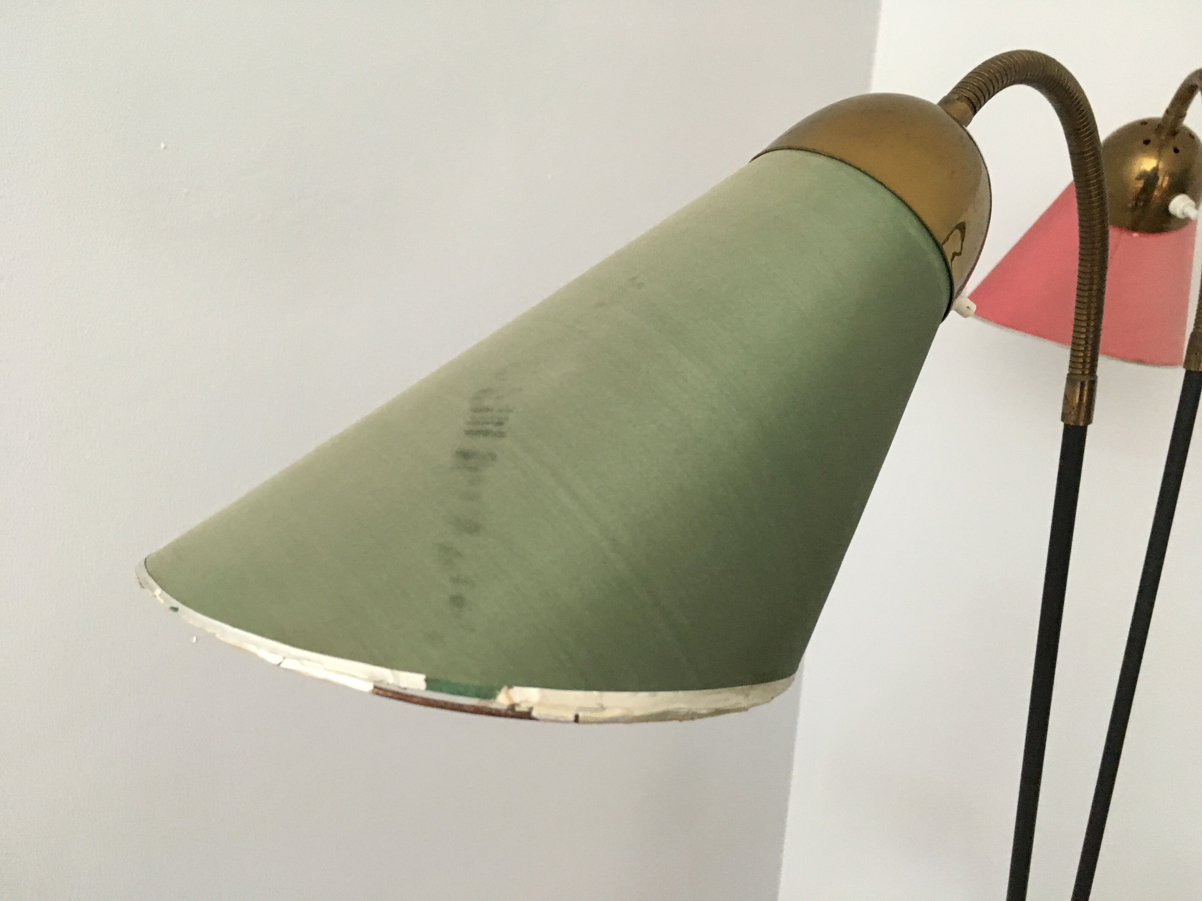 1950s tripod lamppost