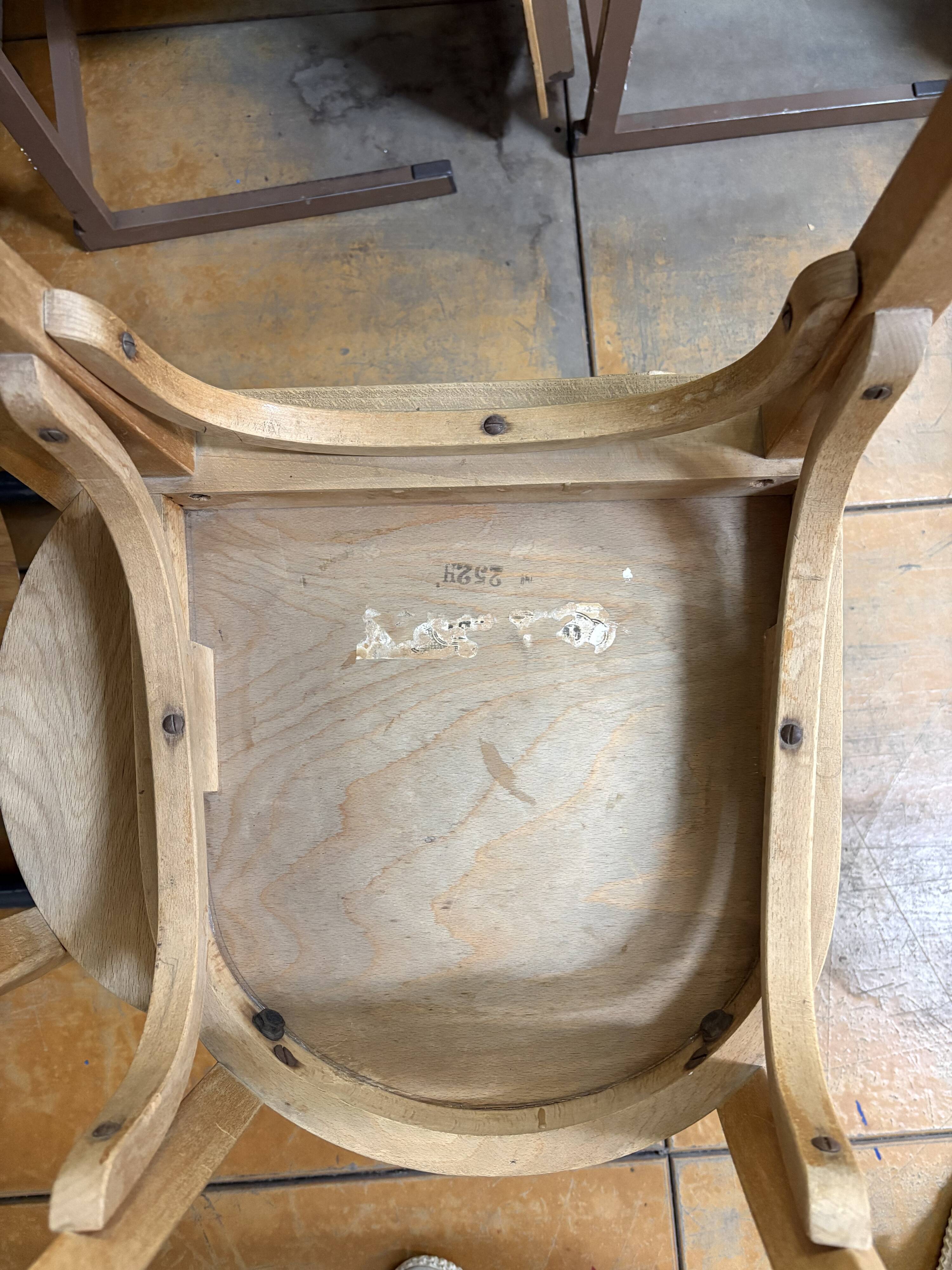 Vintage Viennese style chairs (c.1940). Set of 4 pieces.