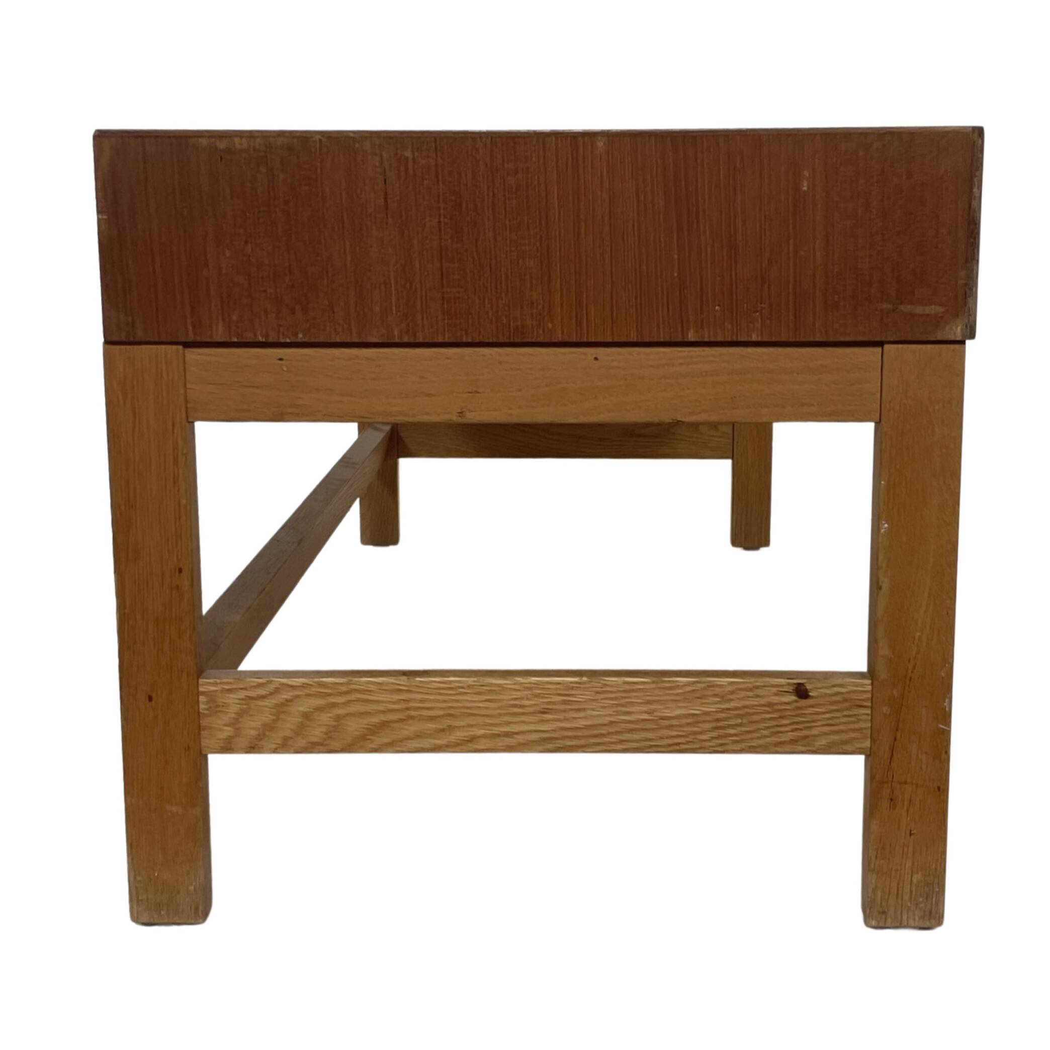 Meuble bas vintage danois modèle 1960, placage de teck