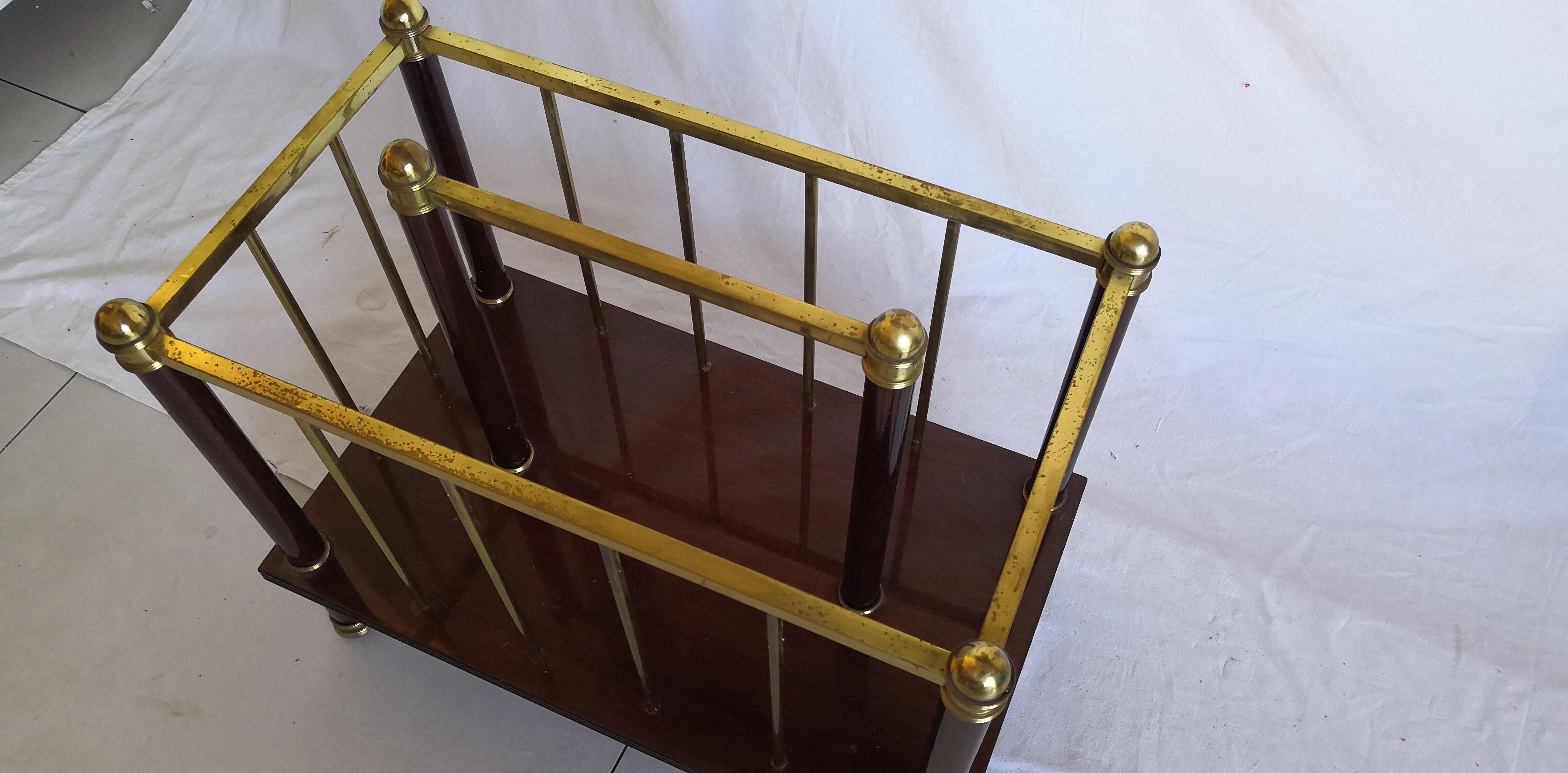 Magazine holder or vintage wood & brass bottles